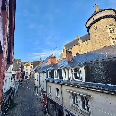 Апартаменты Vue Chateau & Mayenne - Centre Historique - 6 Personnes *
