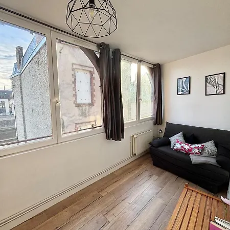 Vue Chateau & Mayenne - Centre Historique - 6 Personnes * Laval (Mayenne)