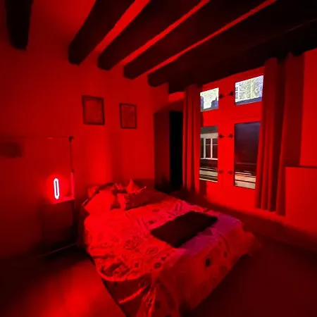 Апартаменты Vue Chateau & Mayenne - Centre Historique - 6 Personnes *