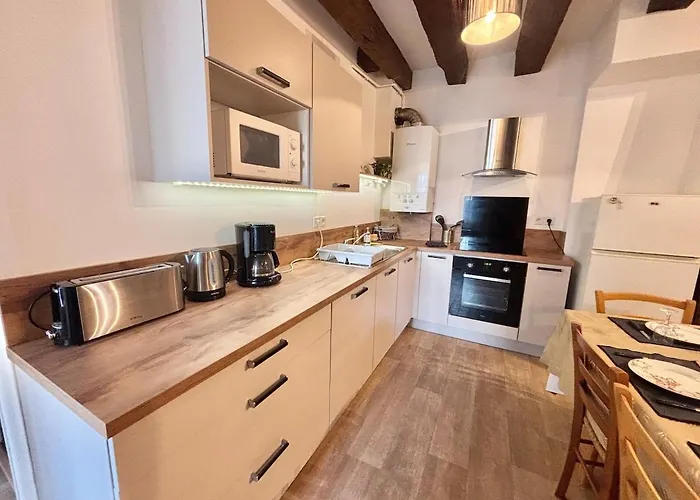 Vue Château&mayenne - Centre Historique - 6 Personnes *